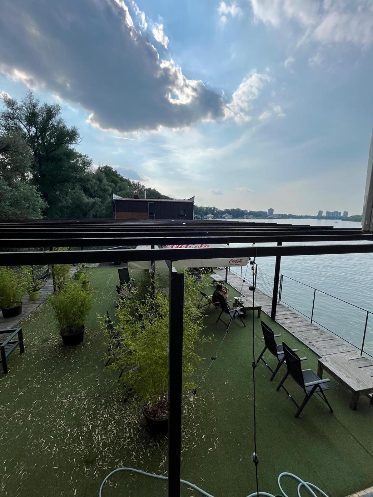 B&B Botel Charlie เบลเกรด ห้อง รูปภาพ